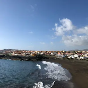 apartamento-en-primera-linea-playa.in-canary-islands.com/